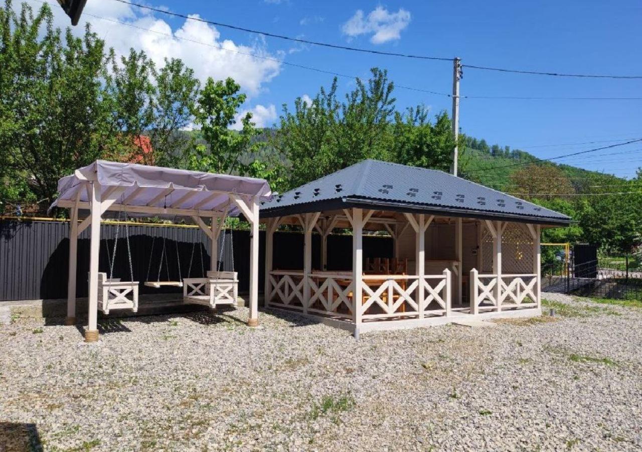 Margo Hotel Yaremche Exterior foto